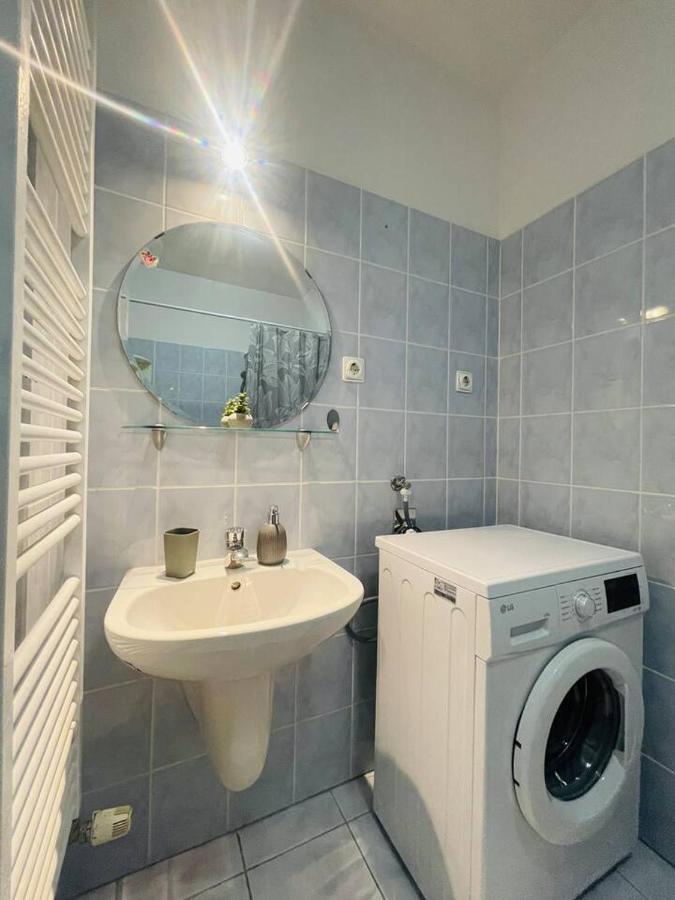 Central Studio Close To Andrassy Avenue For 4 Persons Budapest Bagian luar foto