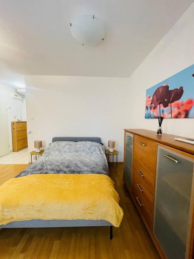 Central Studio Close To Andrassy Avenue For 4 Persons Budapest Bagian luar foto
